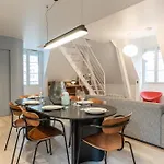 Luxury Duplex - Louvre Museum - 6 Guests