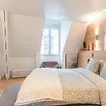Luxury Duplex - Louvre Museum - 6 Guests *