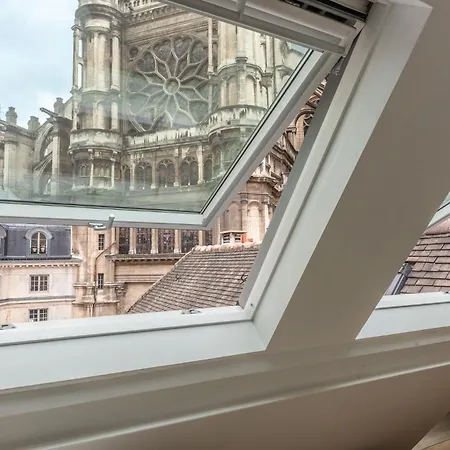 Luxury Duplex - Louvre Museum - 6 Guests