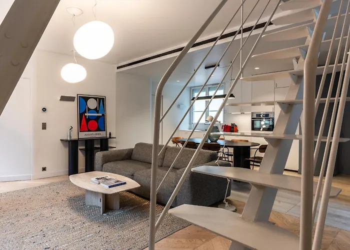 Luxury Duplex - Louvre Museum - 6 Guests * Paris