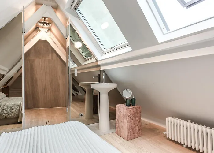 Luxury Duplex - Louvre Museum - 6 Guests Paris